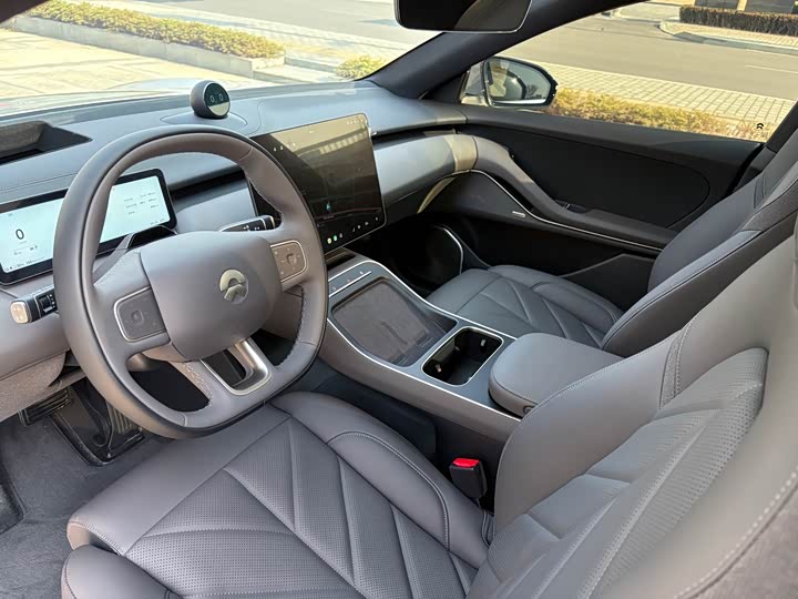 Фото 9 - Nio ET5T