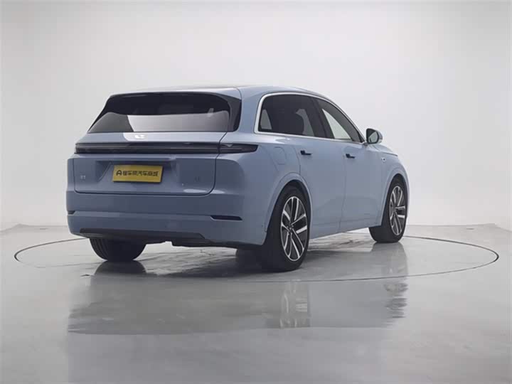 Фото 8 - LiXiang L7