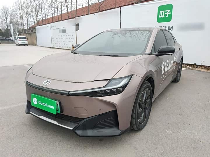 Фото 2 - Toyota bZ3