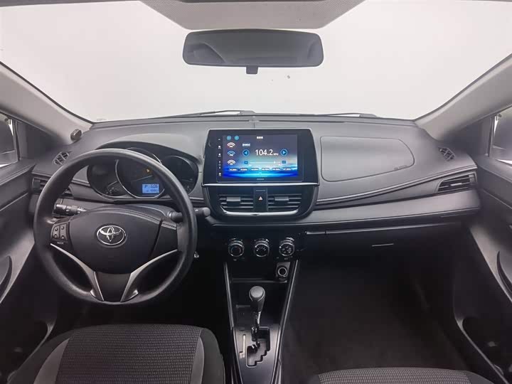 Фото 5 - Toyota Vios
