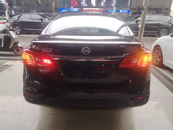Фото 6 - Nissan Sylphy