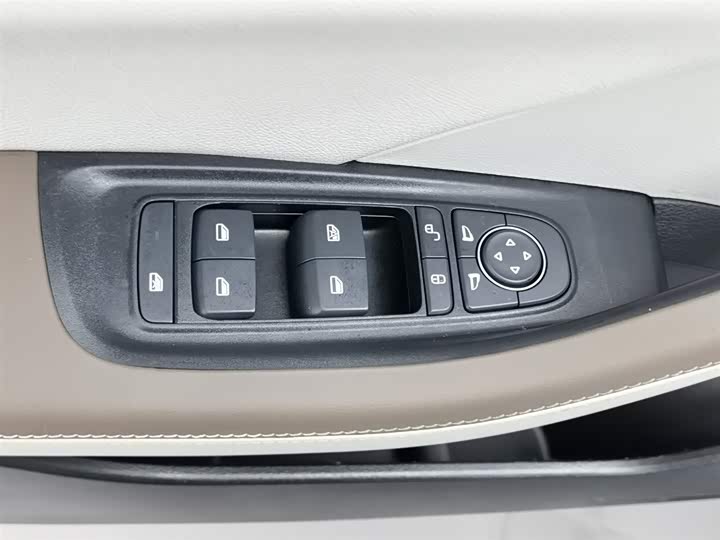 Фото 9 - BYD Qin Plus