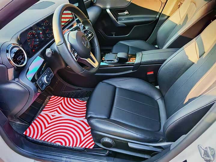 Фото 6 - Mercedes-Benz A-Class