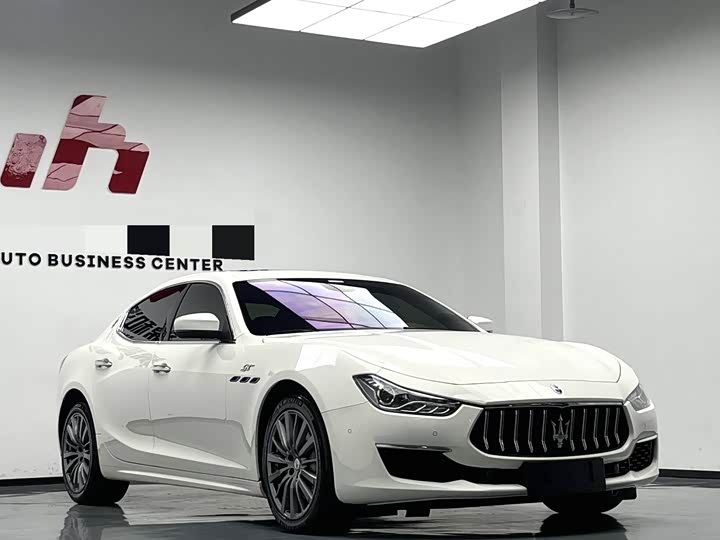 Фото 3 - Maserati Ghibli