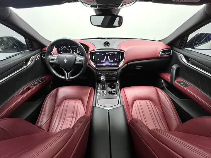 Фото 4 - Maserati Ghibli