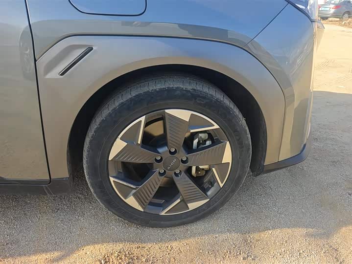 Фото 6 - GAC Aion Y