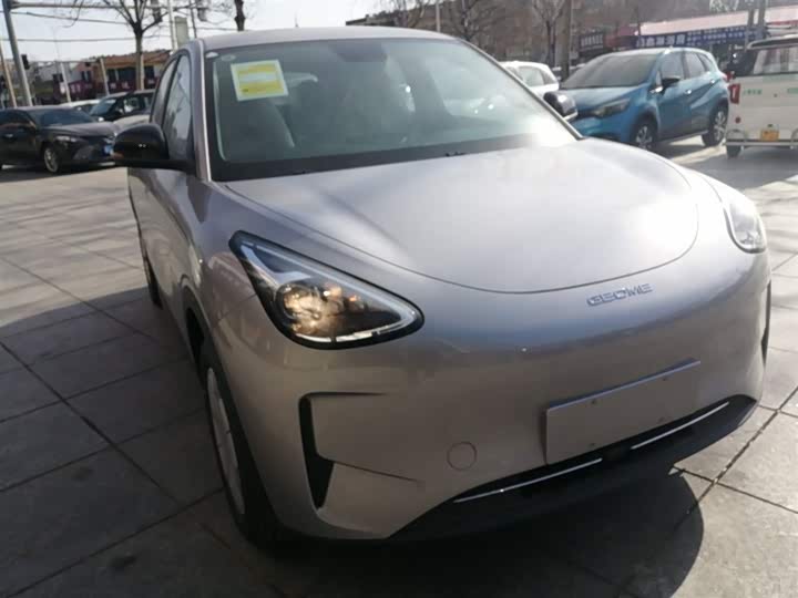 Фото 4 - Geely Galaxy Geome