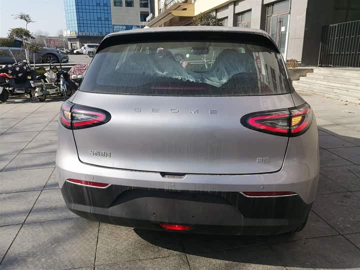 Фото 6 - Geely Galaxy Geome