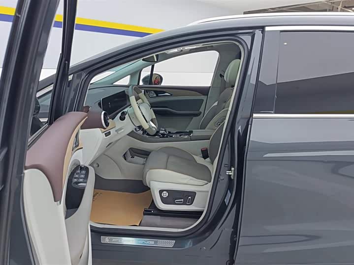 Фото 9 - Dongfeng Forthing Yacht