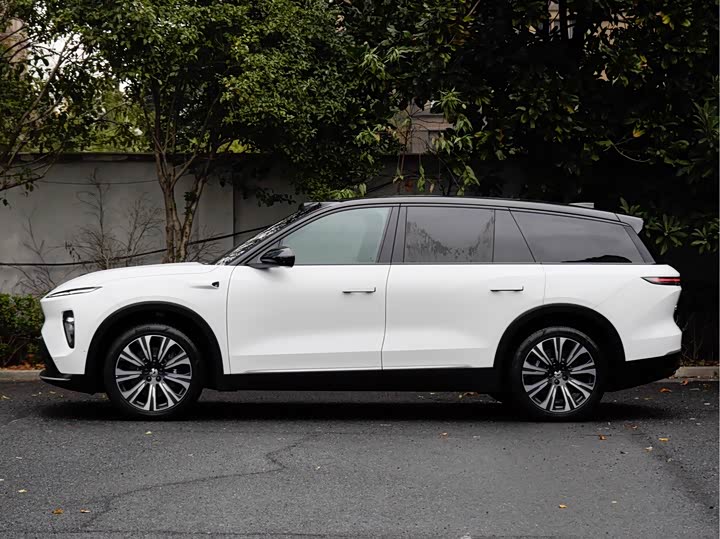 Фото 3 - Nio ES8