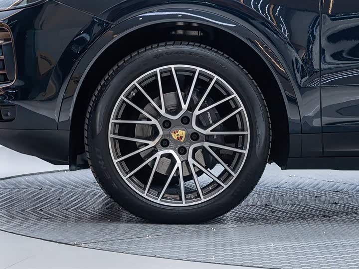 Фото 8 - Porsche Cayenne