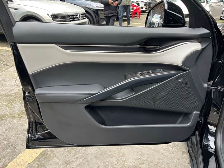 Фото 8 - Ford Mondeo Sport (Evos)