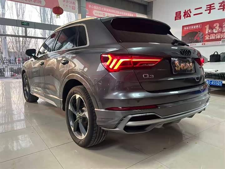 Фото 4 - Audi Q3