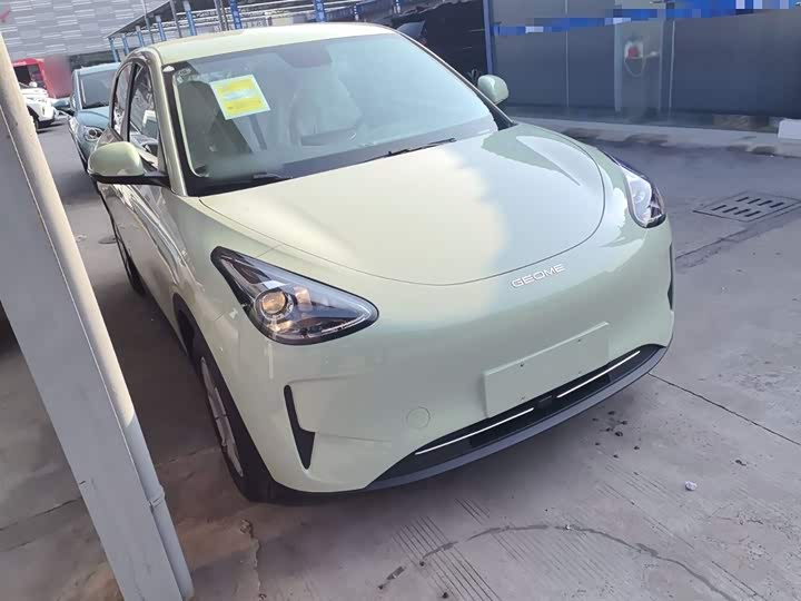 Фото 4 - Geely Galaxy Geome