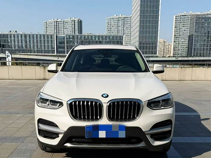 Фото 2 - BMW X3