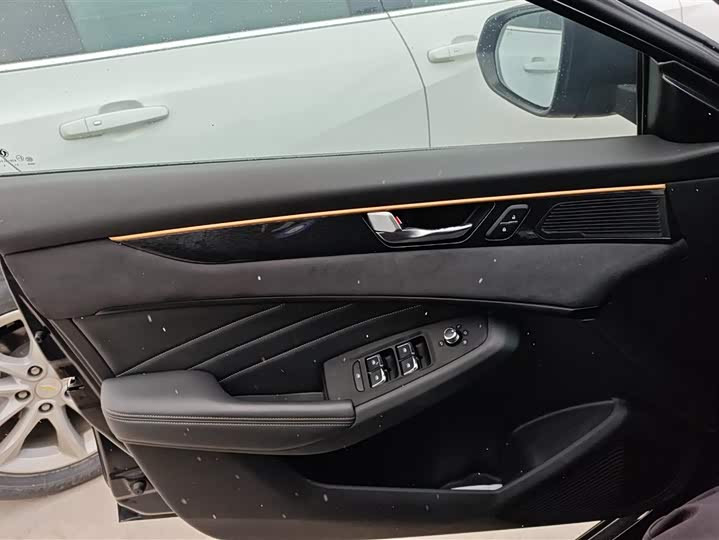 Фото 7 - Dongfeng Aeolus Yixuan Max