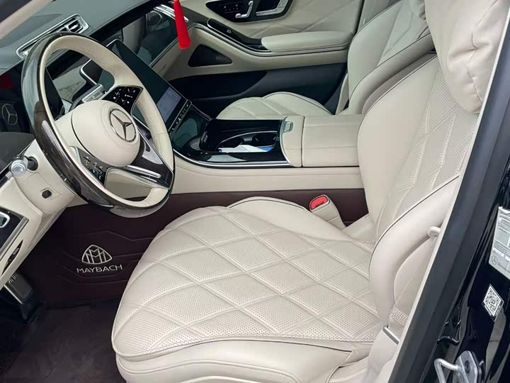 Фото 3 - Mercedes-Benz Maybach S-Class