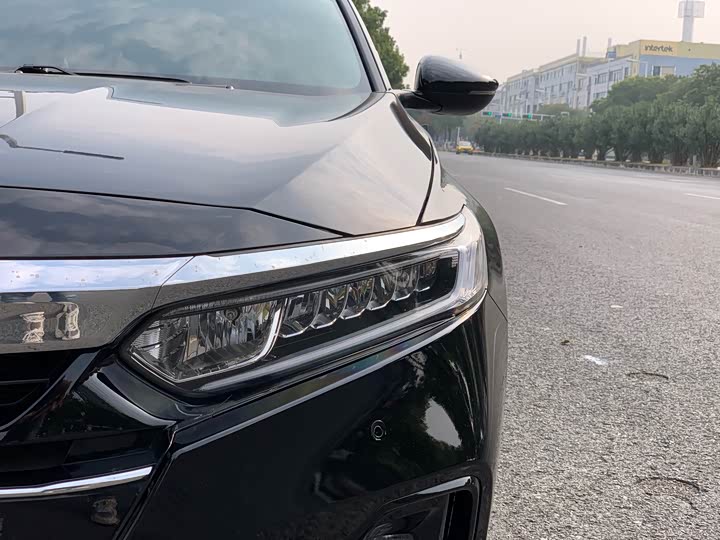 Фото 7 - Honda Accord