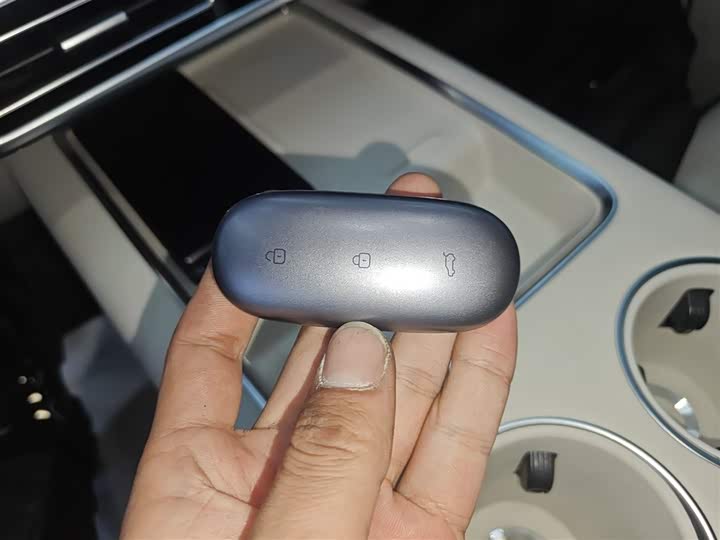 Фото 9 - LiXiang L7