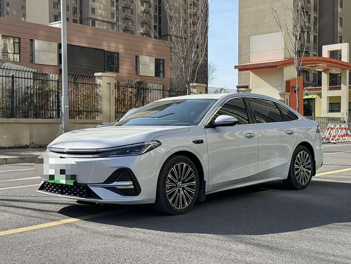 Фото 1 - Geely Galaxy A7