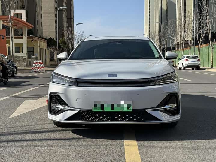 Фото 2 - Geely Galaxy A7