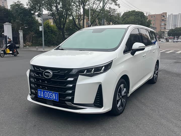 Фото 1 - GAC Trumpchi M6