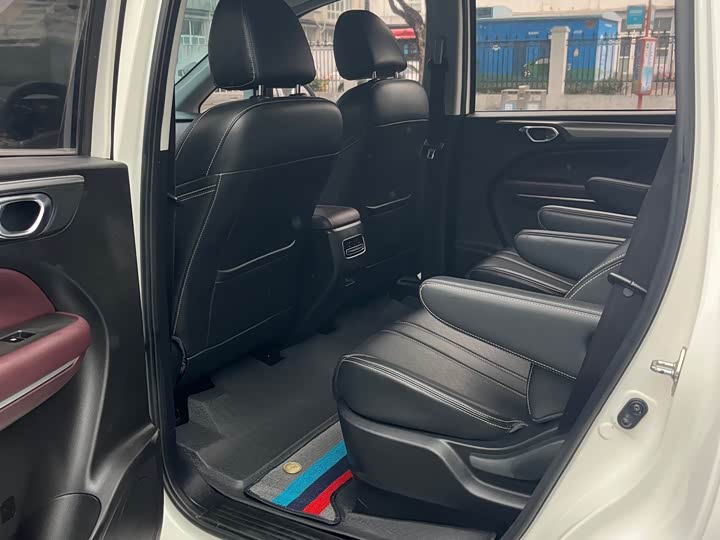 Фото 8 - GAC Trumpchi M6