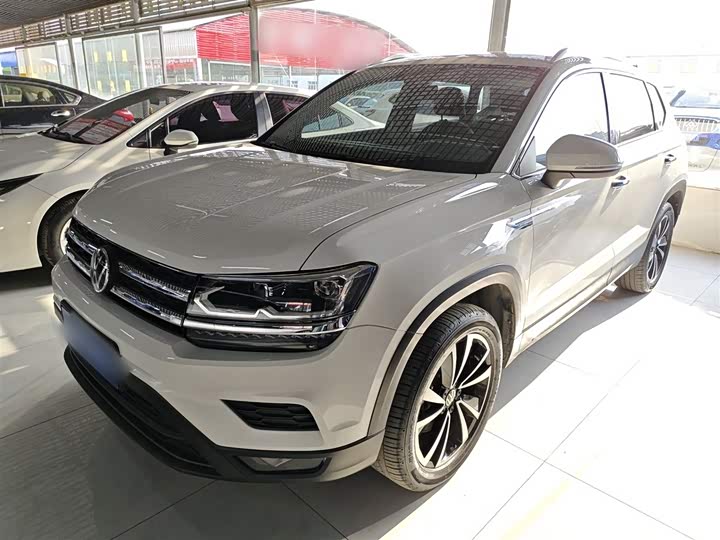 Фото 2 - Volkswagen Tharu