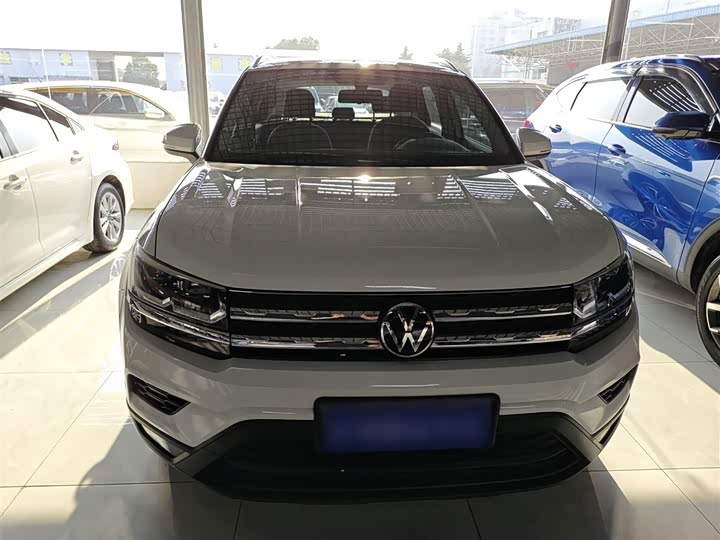 Фото 3 - Volkswagen Tharu