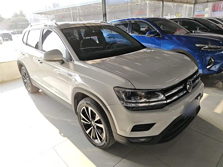 Фото 4 - Volkswagen Tharu