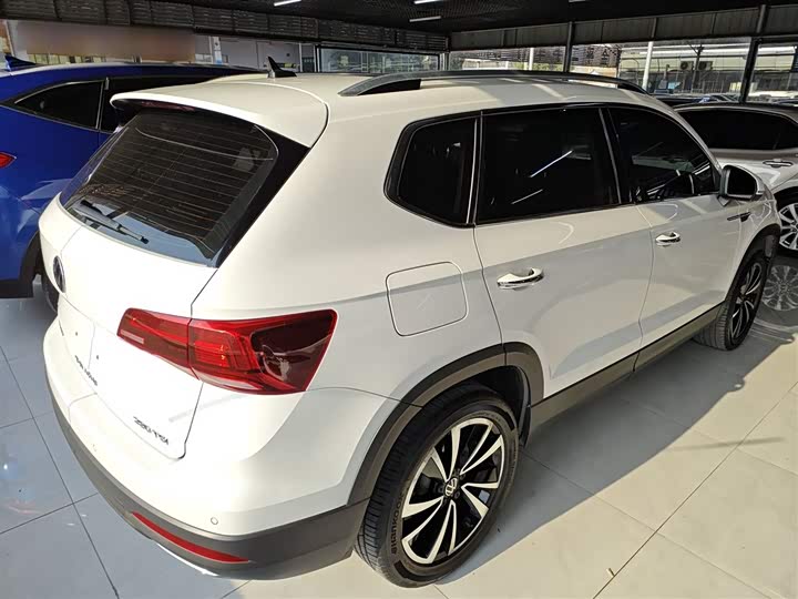 Фото 7 - Volkswagen Tharu