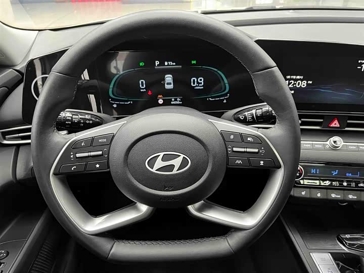 Фото 3 - Hyundai Elantra N line