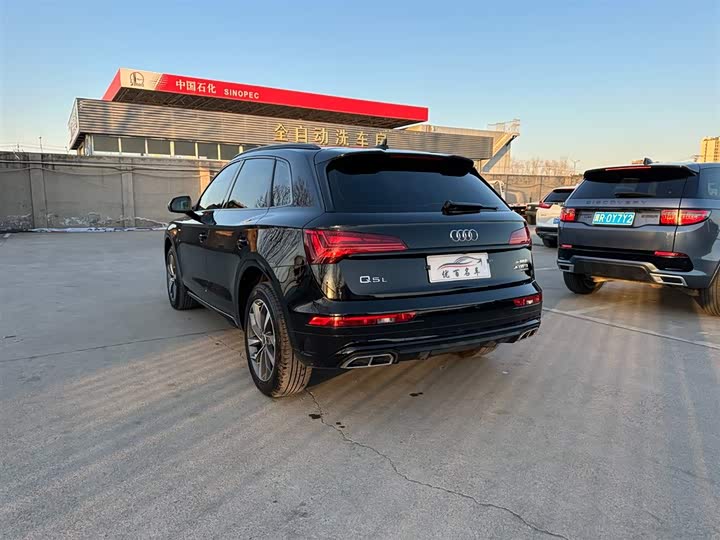 Фото 4 - Audi Q5L