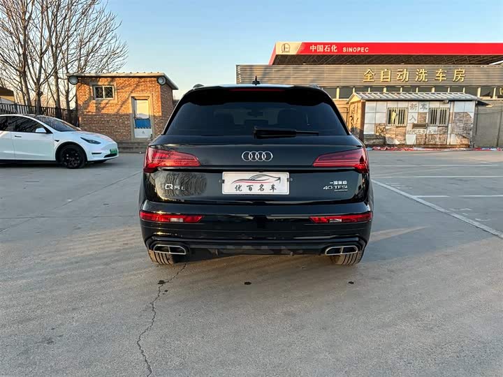 Фото 5 - Audi Q5L
