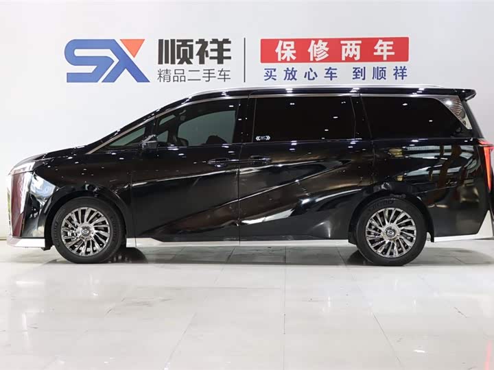 Фото 4 - GAC Trumpchi M8