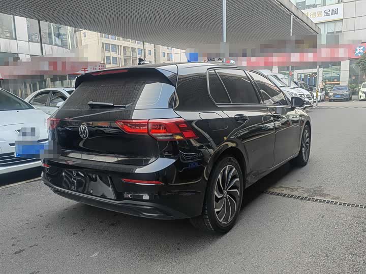 Фото 4 - Volkswagen Golf