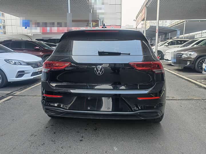 Фото 5 - Volkswagen Golf