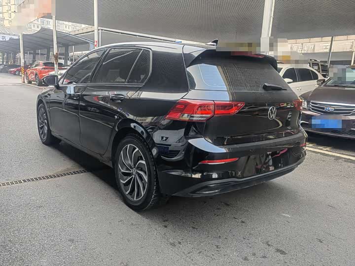 Фото 6 - Volkswagen Golf