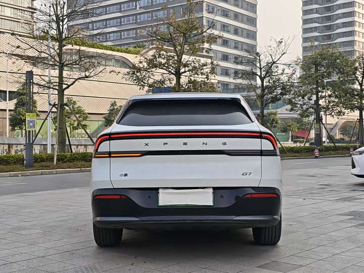 Фото 4 - XPeng G7