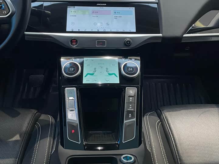 Фото 9 - Jaguar I-Pace