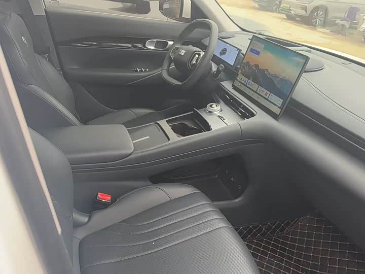 Фото 8 - Geely Galaxy E5