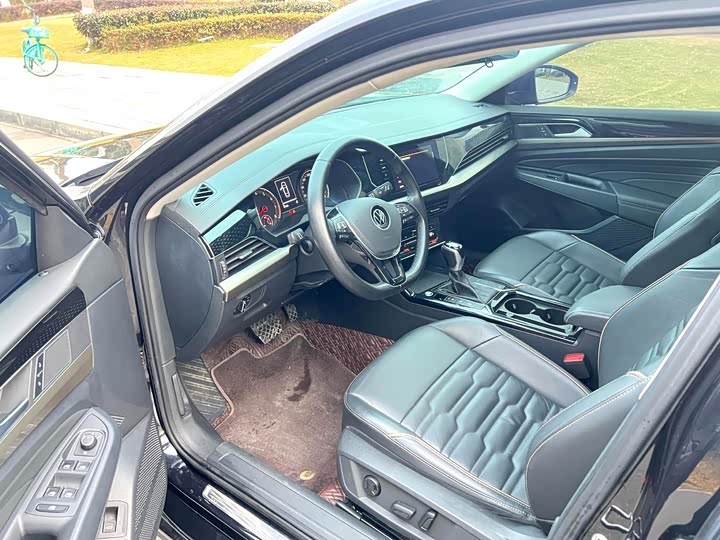 Фото 5 - Volkswagen Passat