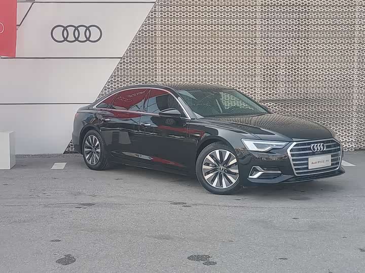 Фото 3 - Audi A6L