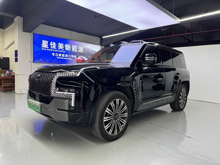 Фото 1 - BYD Yangwang U8