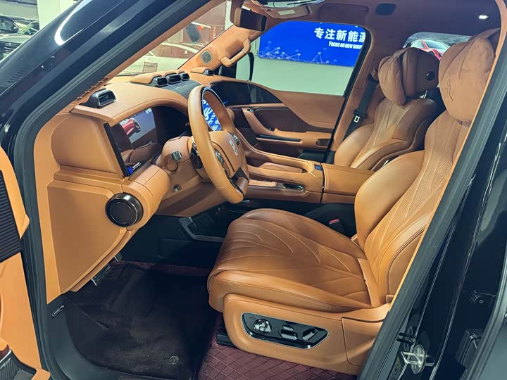 Фото 5 - BYD Yangwang U8