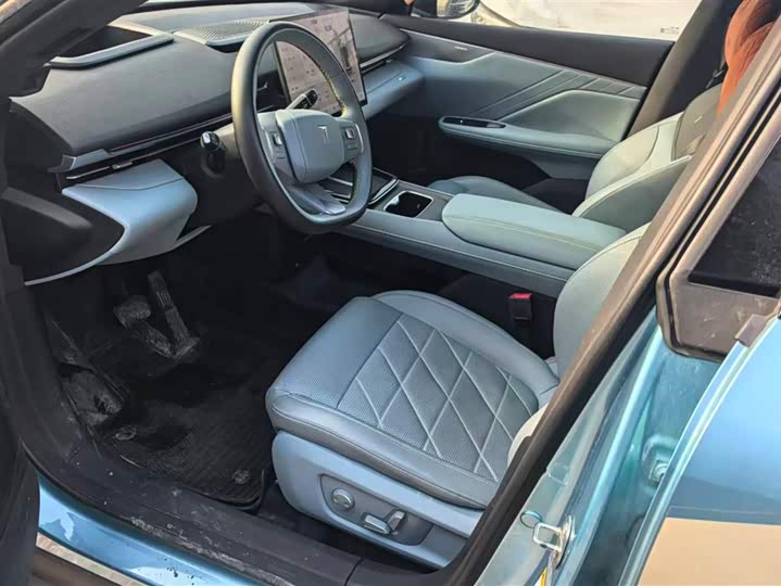 Фото 9 - Changan Deepal S05