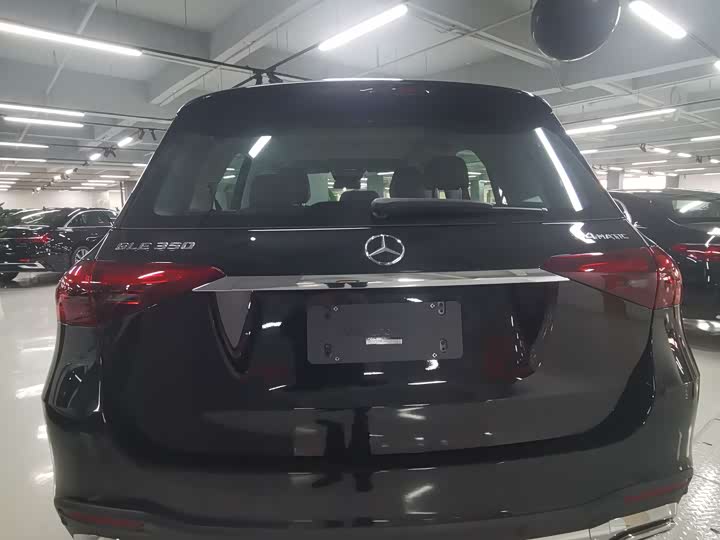 Фото 4 - Mercedes-Benz GLE-Class