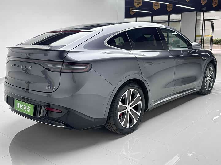 Фото 6 - Luxeed R7