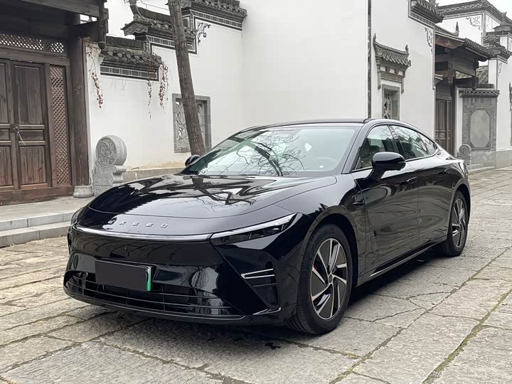 Фото 1 - Exeed Sterra ES