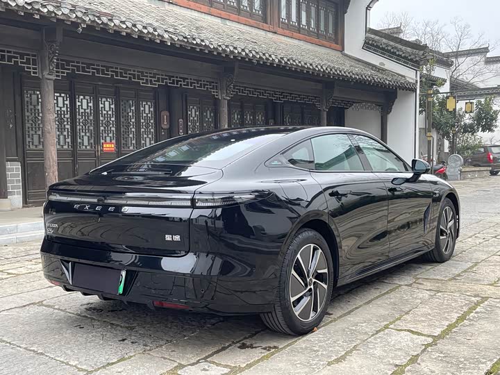 Фото 9 - Exeed Sterra ES